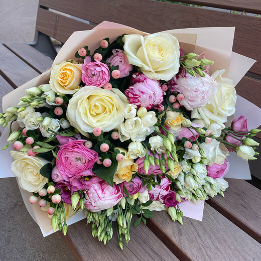 Ziedu pu&scaron;ķis Romantiskais pavasaris