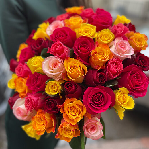 51 roze dažādās krāsās