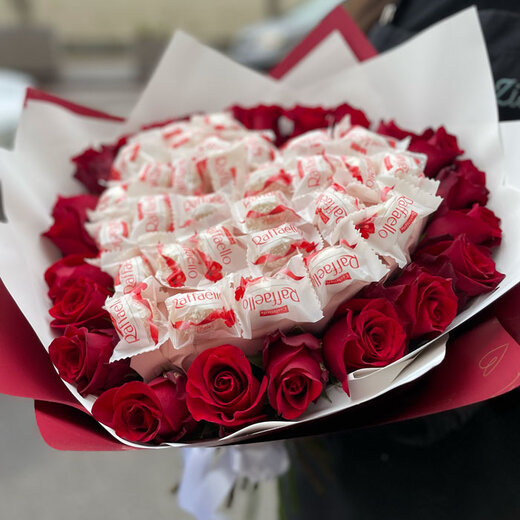 Rozu sirds ar Raffaello