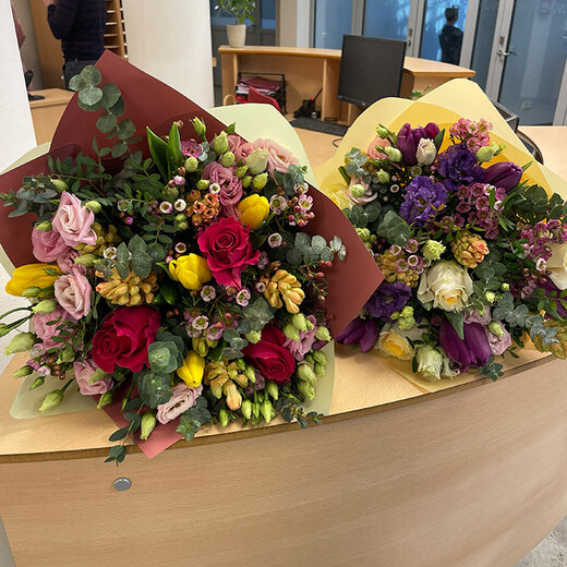 Ziedu pu&scaron;ķis "Uzticies floristam" 