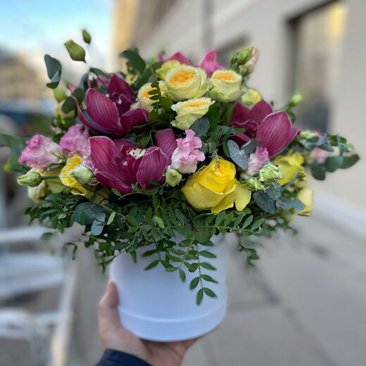 Ziedu kompozīcija kastītē