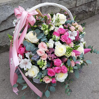 Ziedu grozs pasteļtoņos