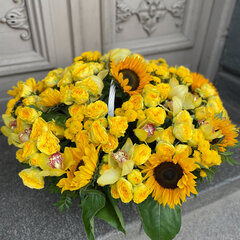 Ziedu grozs dzeltens