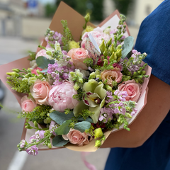 Ziedu pu&scaron;ķis Vasaras Mirdzums